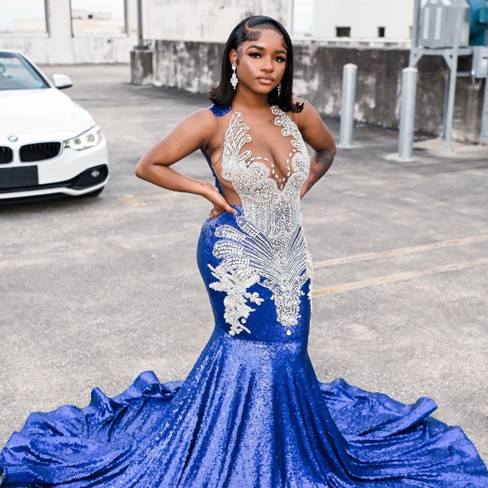 Elegant Blue Sequin Evening Gown